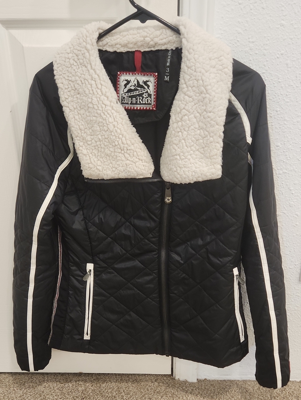 *Rare* Alp N Rock Black Quilted Puffer Jacket with White Sherpa Collar